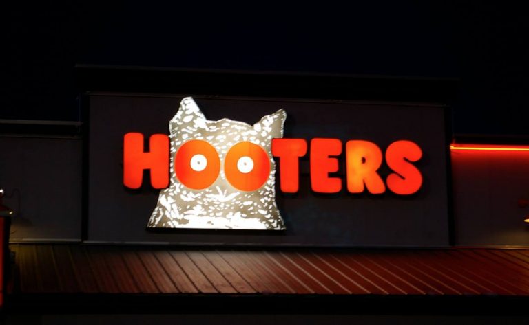 Millennials Are Closing The Famous Chain Of Restaurants Hooters With Their Disinterest In Breasts