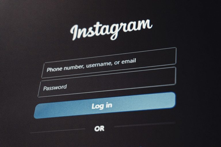 Instagram login screen with username and password fields.
